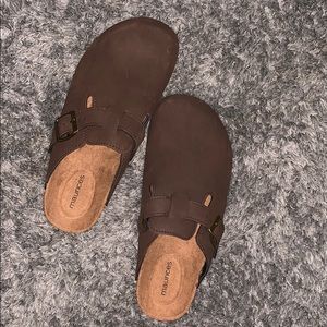 Maurice’s slide on Harmony shoes